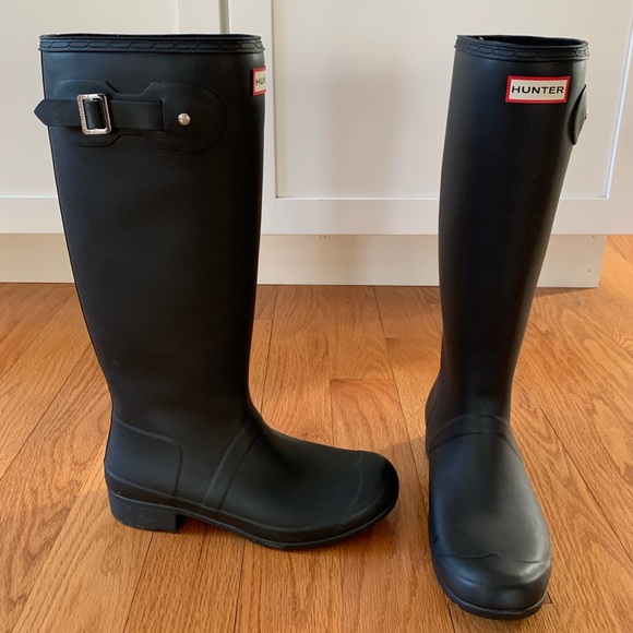 Hunter Boots - Picture 2 of 4